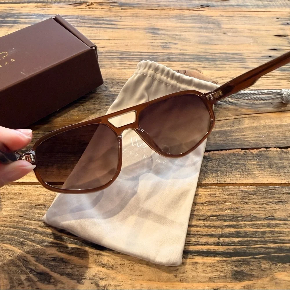 WMP Eyewear Brooklyn Oversized Aviator Sunglasses